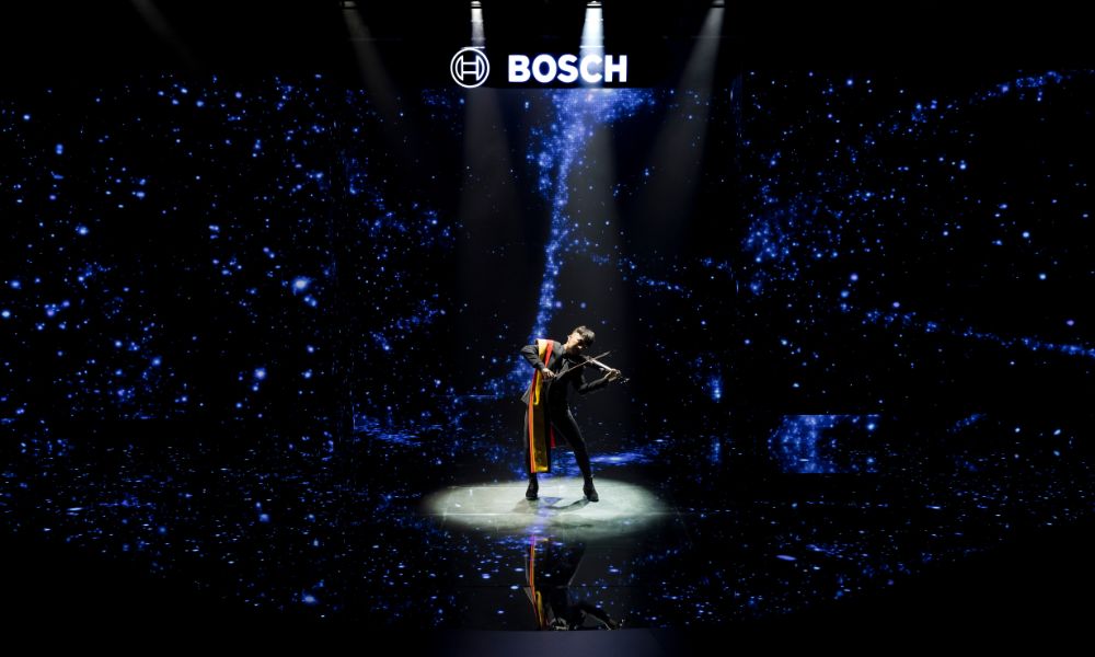 Hỗ trợ trọn gói hệ thống trang thiết bị và cơ sở vật chất cho sự kiện.